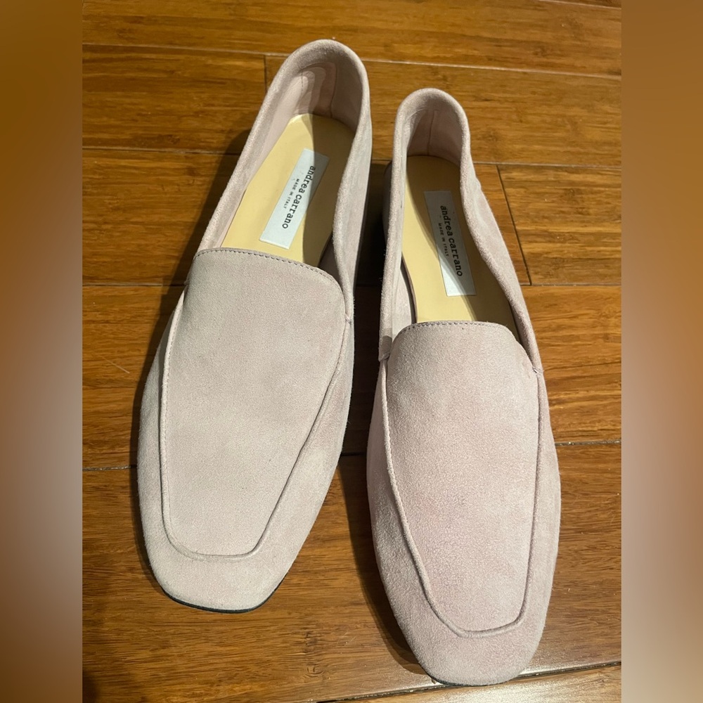 Andrea Carrano Suede Loafer/Mocassin